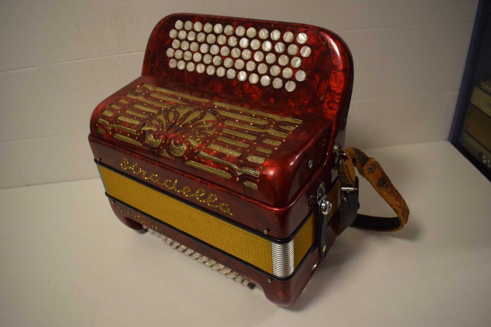 Acordeao Stradella 2 Voz, N, 127