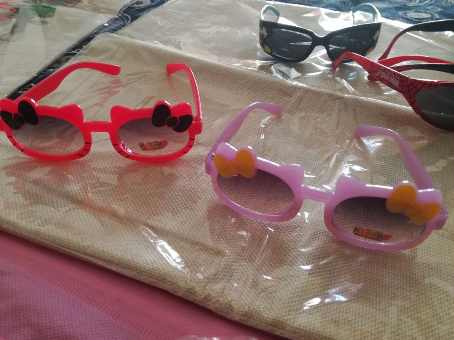 Óculos criança, Hello Kitty, Homem Aranha e Mickey