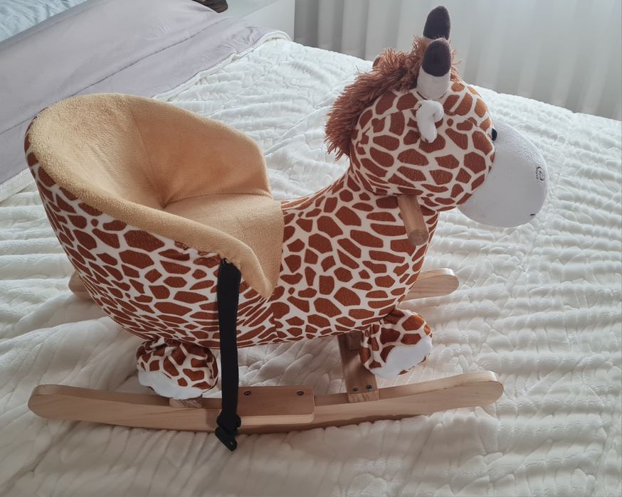 Girafa baloiço com música