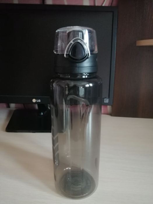 Продаю пляшку Puma  для води