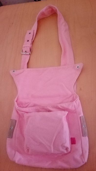 Mala rosa da Details, nova