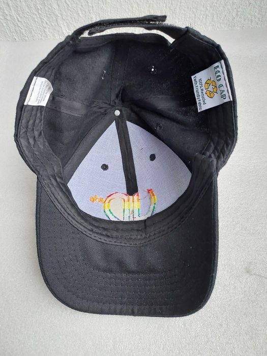 Nowa czapka z daszkiem czarna unisex –logo UD10AR  InPost