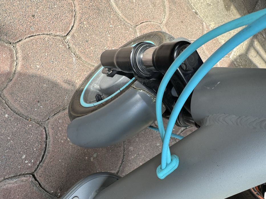 motus scooty 10