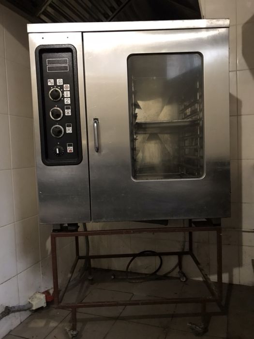 Пароконвектомат продам