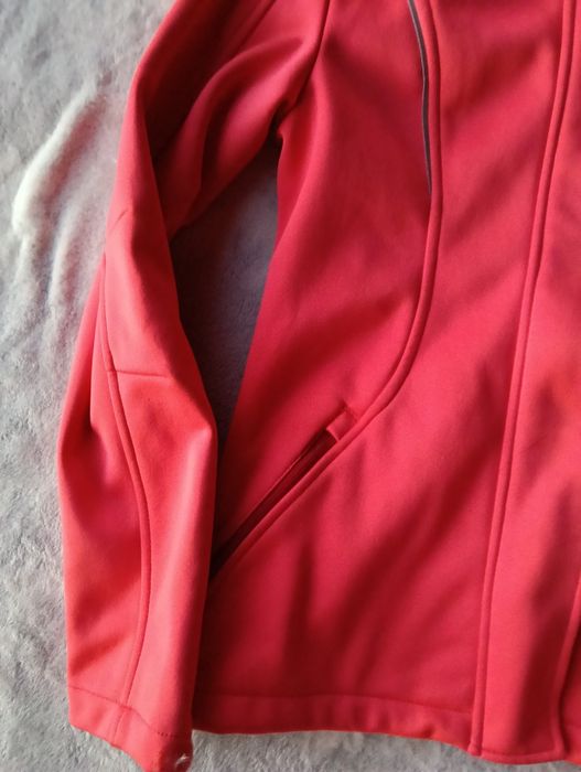 Softshell damski z kapturem rozmiar 34 firmy Crivit