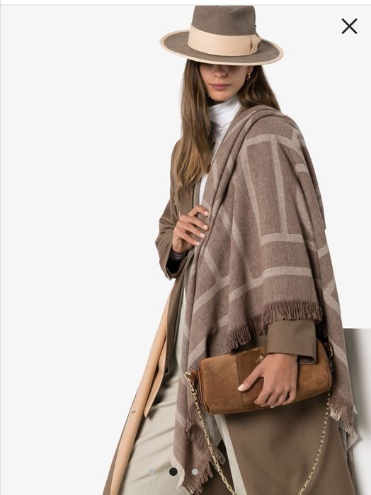 Шаль Toteme como