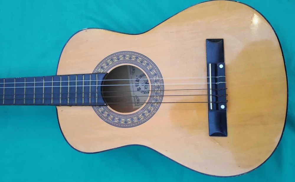 Guitarra Clássica para crianças.