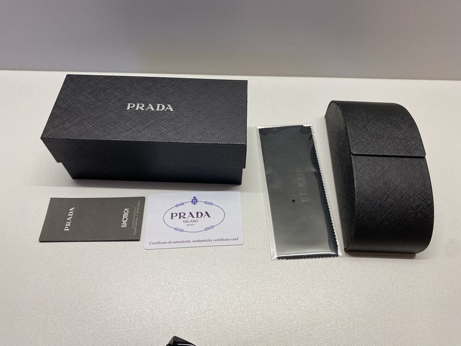 Okukary przeciwsloneczne Prada Darmowa dostawa
