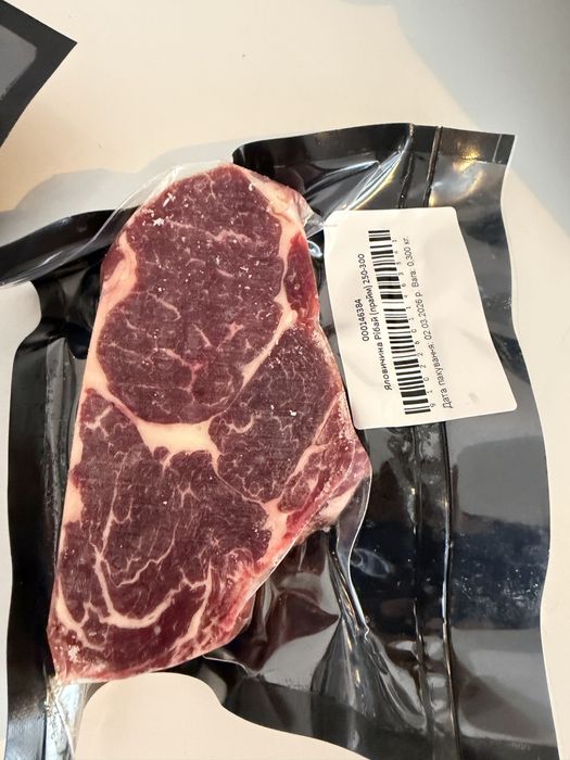 Рібай та різні види яловичіх стейків  , стейки 250-350 gr