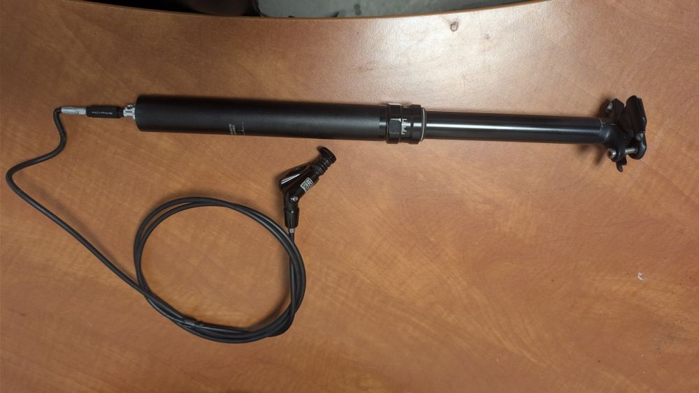 Sztyca regulowana Rock shox reverb 31.6mm