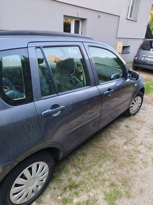 Mazda 2 , rok produkcji 2004