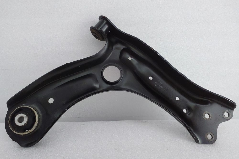 Braço de suspensão frente esquerdo VOLKSWAGEN Golf VII (5G1, BQ1, BE1,