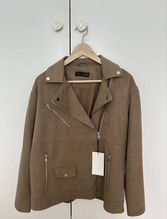 Biker jacket com efeito de camurça bege ZARA