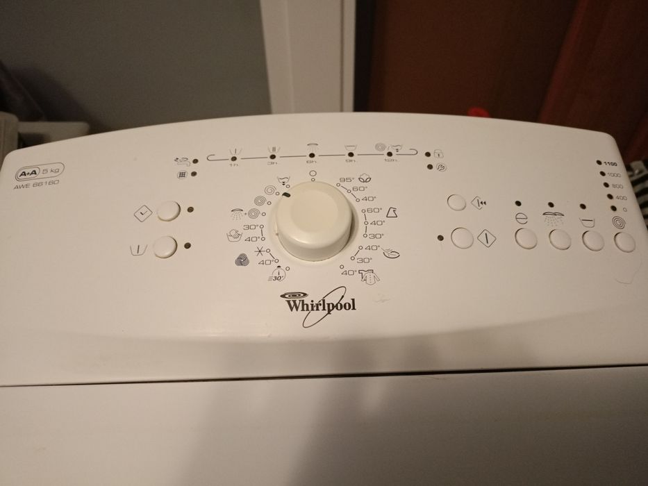 Sprzedam używaną pralkę ładowaną od góry Whirlpool