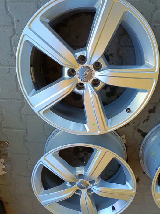 Felgi aluminiowe oryginalne Audi 5x112 9jx20 et38 jak NOWE