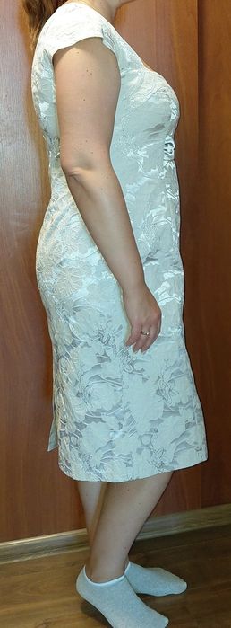 Продам святкову сукню р. 50-52