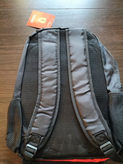 Plecak marki Ferrari