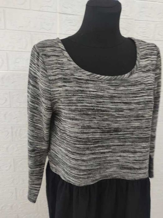 Sukienka rozmiar xl szarao czarna cena 20 zł