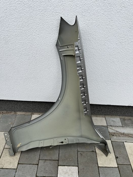 Крыло правое glc w253
