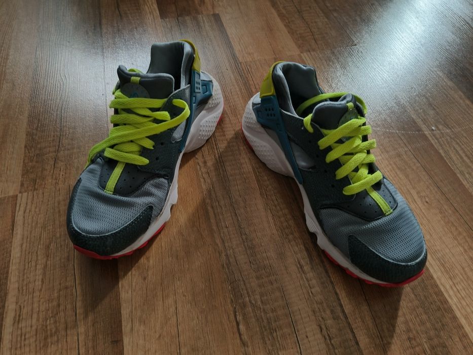 Buty Nike Huarache rozmiar 38,5 24cm