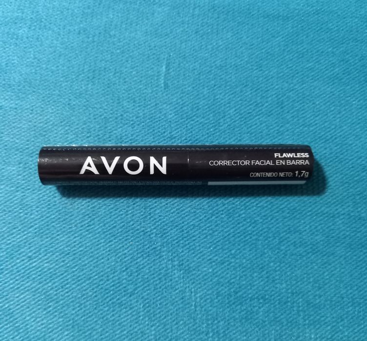 Avon Flawless Match korektor w płynie G3-01  Golden Medium 32G
