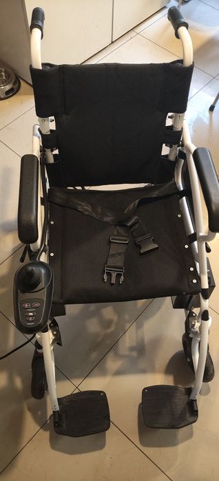 Sprzedam elektryczny wózek inwalidzki