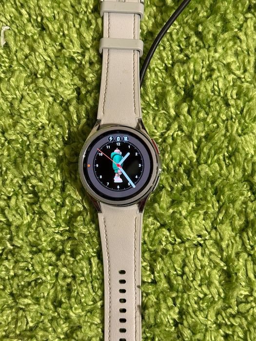 Samsung Galaxy Watch6 Classic