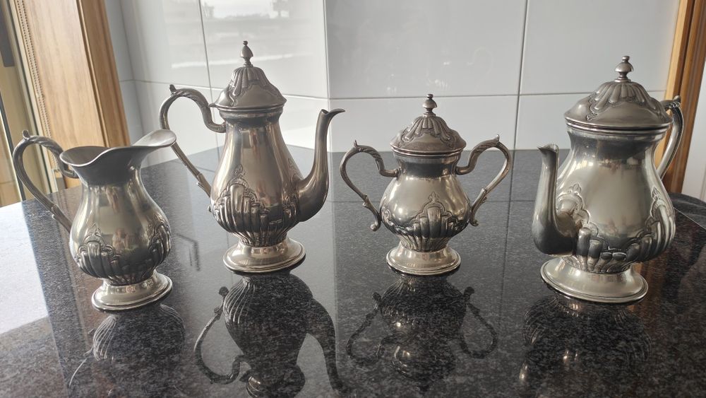 Conjunto em casquinha de prata