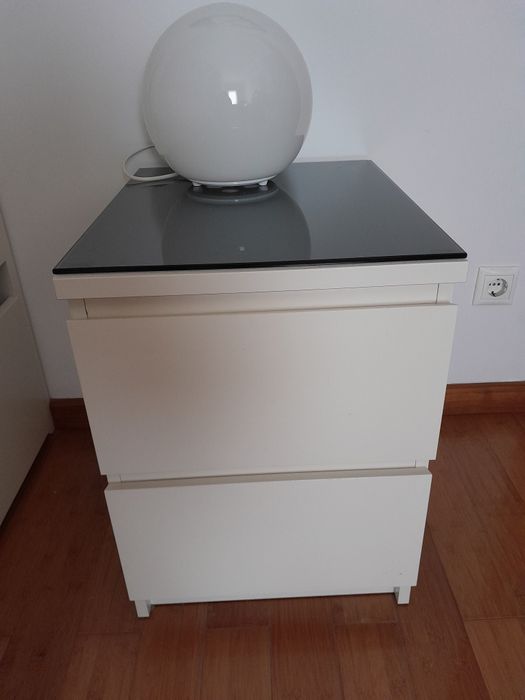 Cama Solteiro c/ 3 gavetoes/caixas e mesa de cabeceira , ler descrição