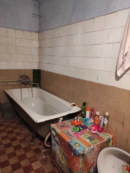 Добротный дом у границы города - в Латовке (Котовке)