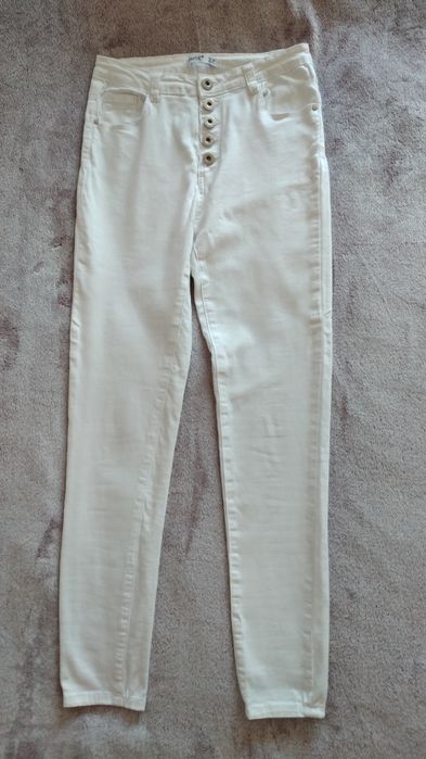 Biale spodnie skinny damskie rozm M
