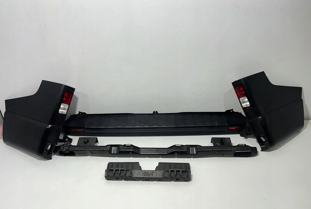 trafic iv 4 vivaro zderzak tył narożnik belka lampa 850905554r 850167894r
