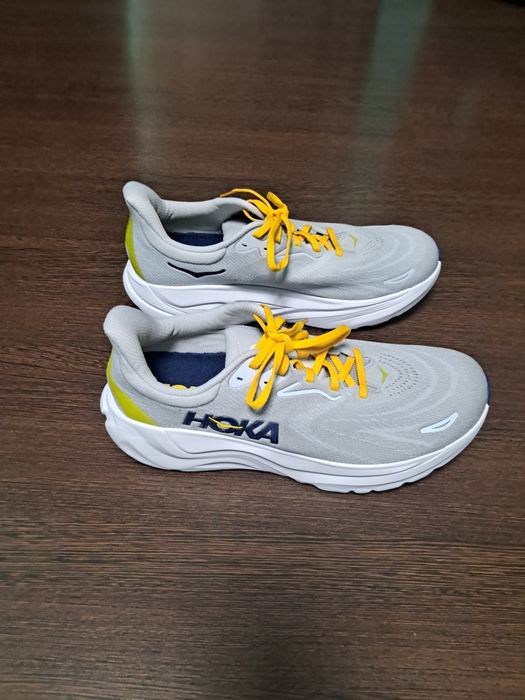 Бігові кросівки HOKA M ARAHI 8 WIDE р46 29.5см
