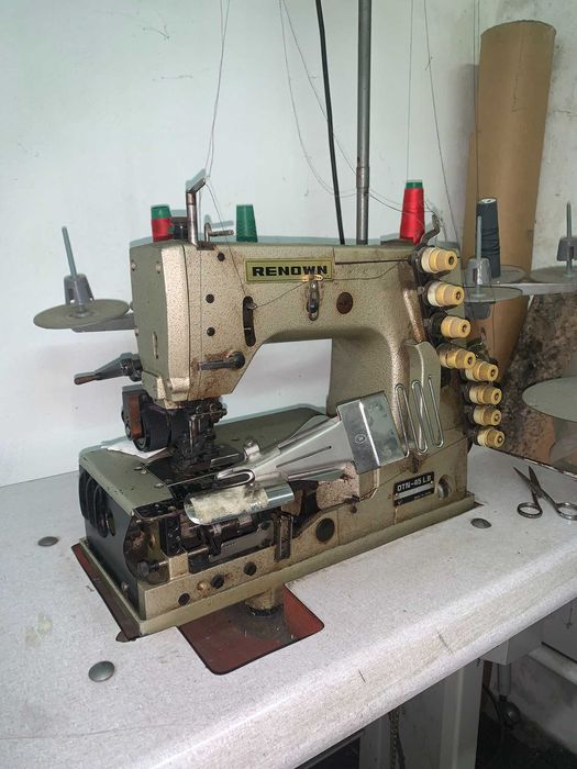 Máquina de 4 agulhas com puller