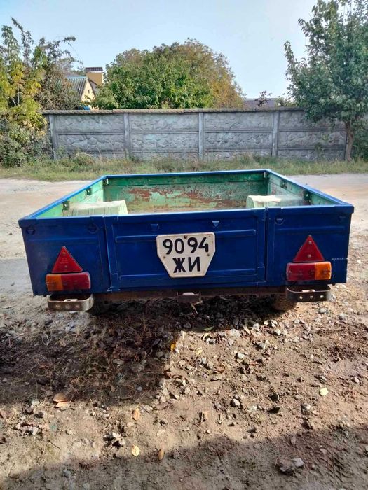Причіп автомобільний