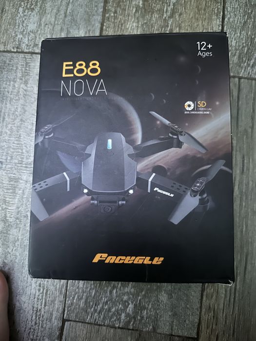 дрон E88 Nova Facegle