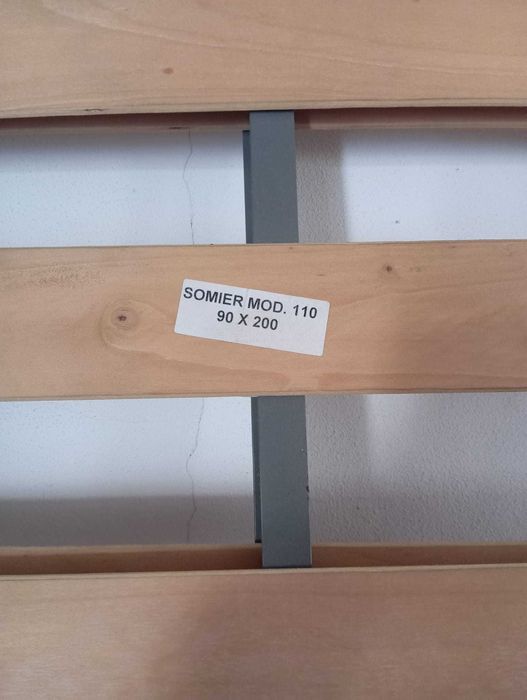 2 Estrados de cama