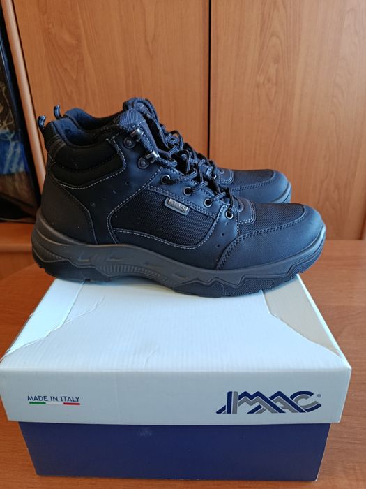 Чоловічі кросівки від Imac.