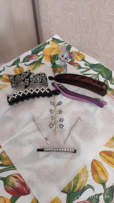 Набор заколок для волос