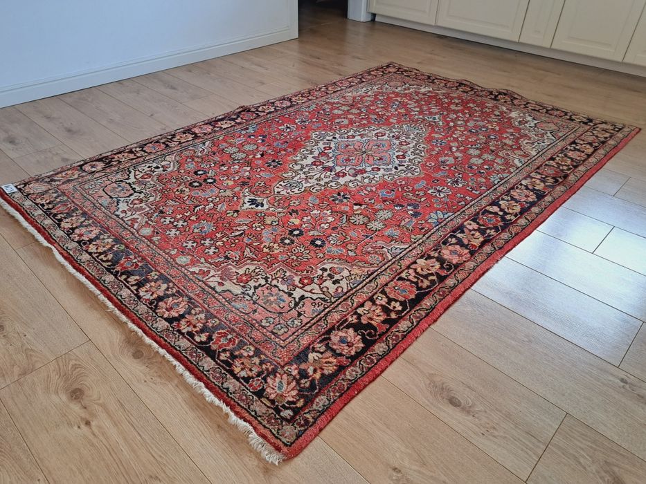 Dywan perski 135×214 cm Kashan – ręcznie tkany, klasyczny florystyczny