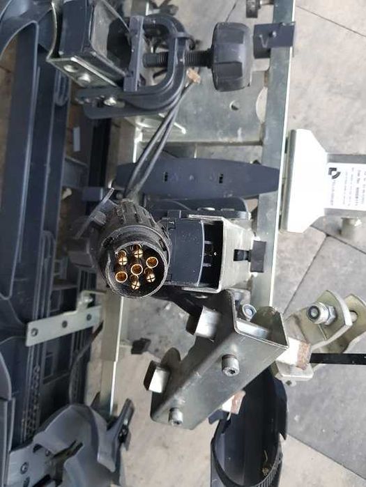 Bagaznik rowerowy na hak,stojak na 2-rowery uchylny Twinny Load Swing