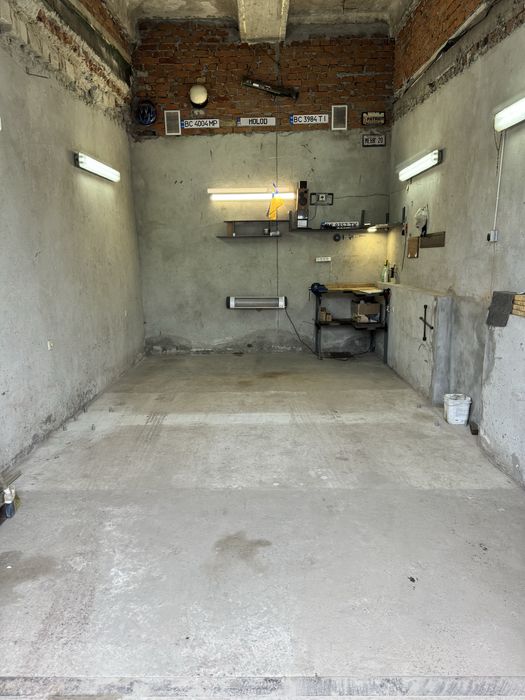 Продам гараж р-н Вікторі Гарденс ЖК Фамілія