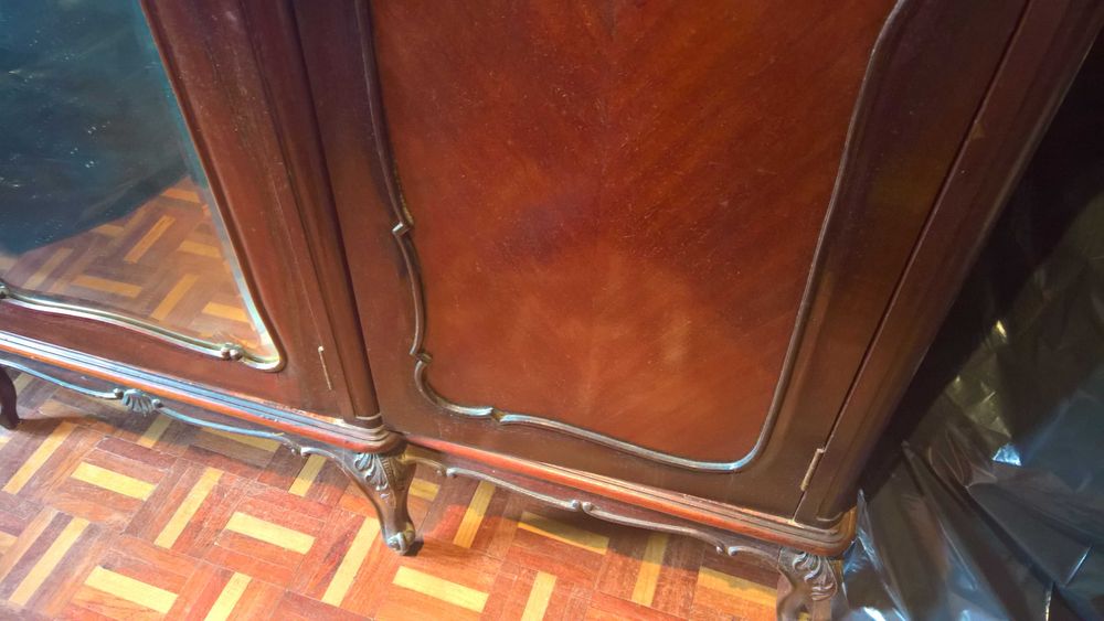 Mobília Queen Anne completa em bom estado!