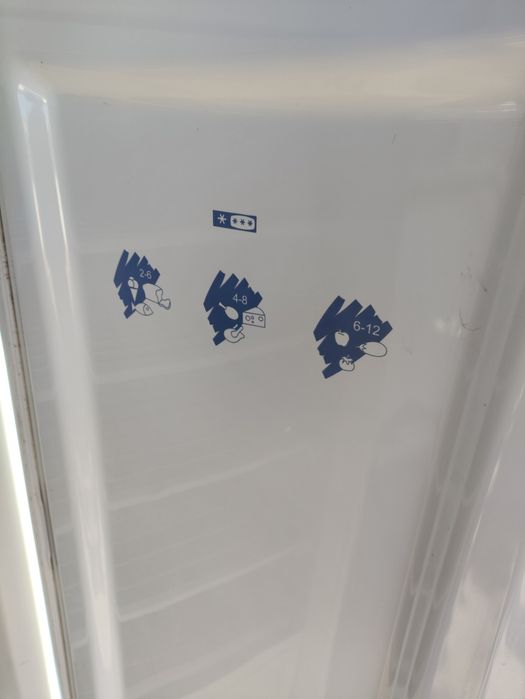 Arca Congeladora Vertical bom estado