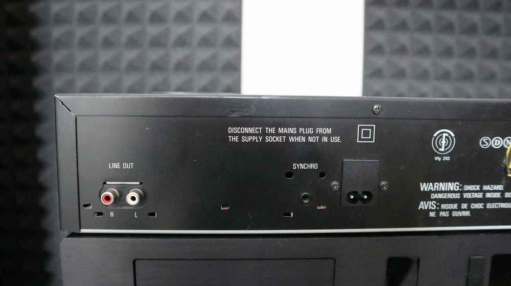 Проигрыватель Denon DCD-595 Германия DAC  2 x PCM61 Technics SL-PG460A