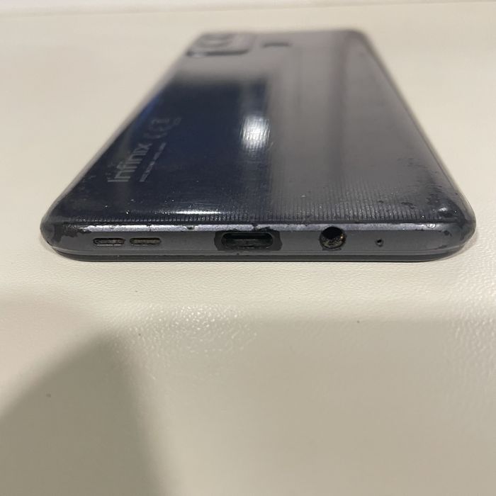 Смартфон infinix HOT 12 Play