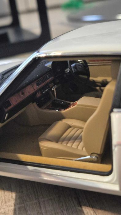 AutoArt 1:18 Jaguar XJS Coupe 1986 (white) 1/18