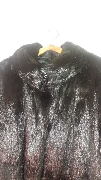 Прода шубу з нутрії
