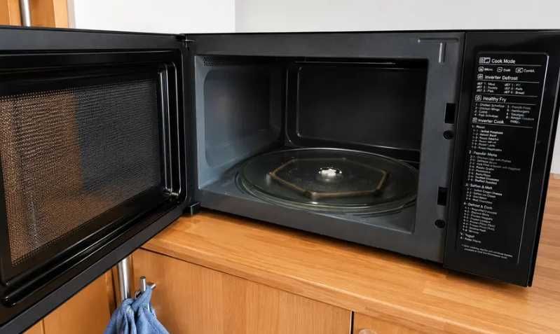 Micro-ondas LG 7265 DPS – Como Novo + Garantia até 2029