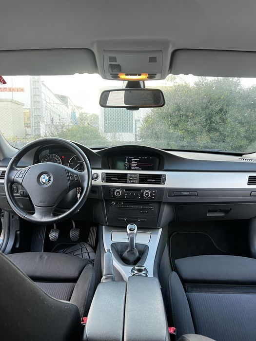 BMW 320d E91 LCI Sport Navigation Full extras